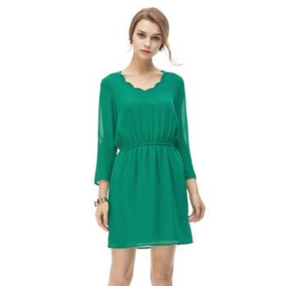 NWT Kelly Green Dress with Scallop Neckline
