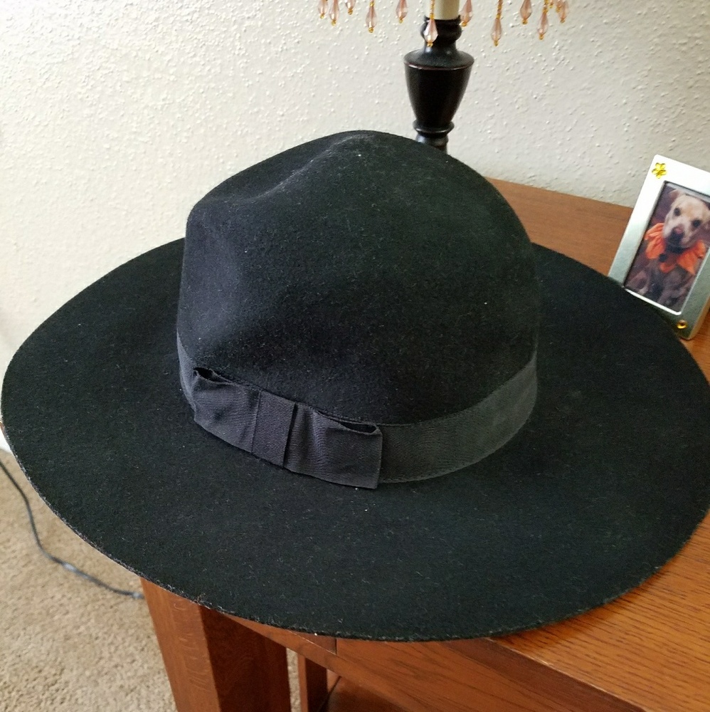 Black Hat with Ribbon