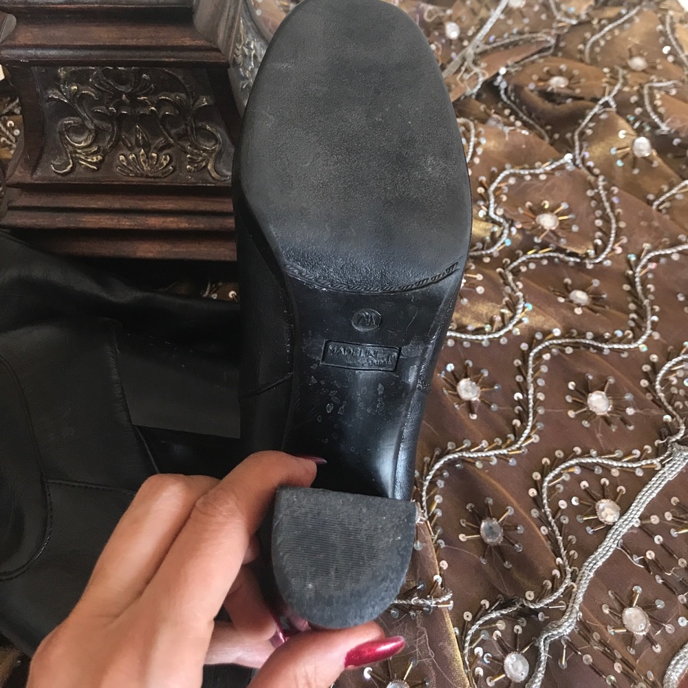 Boots - Picture 3 of 5