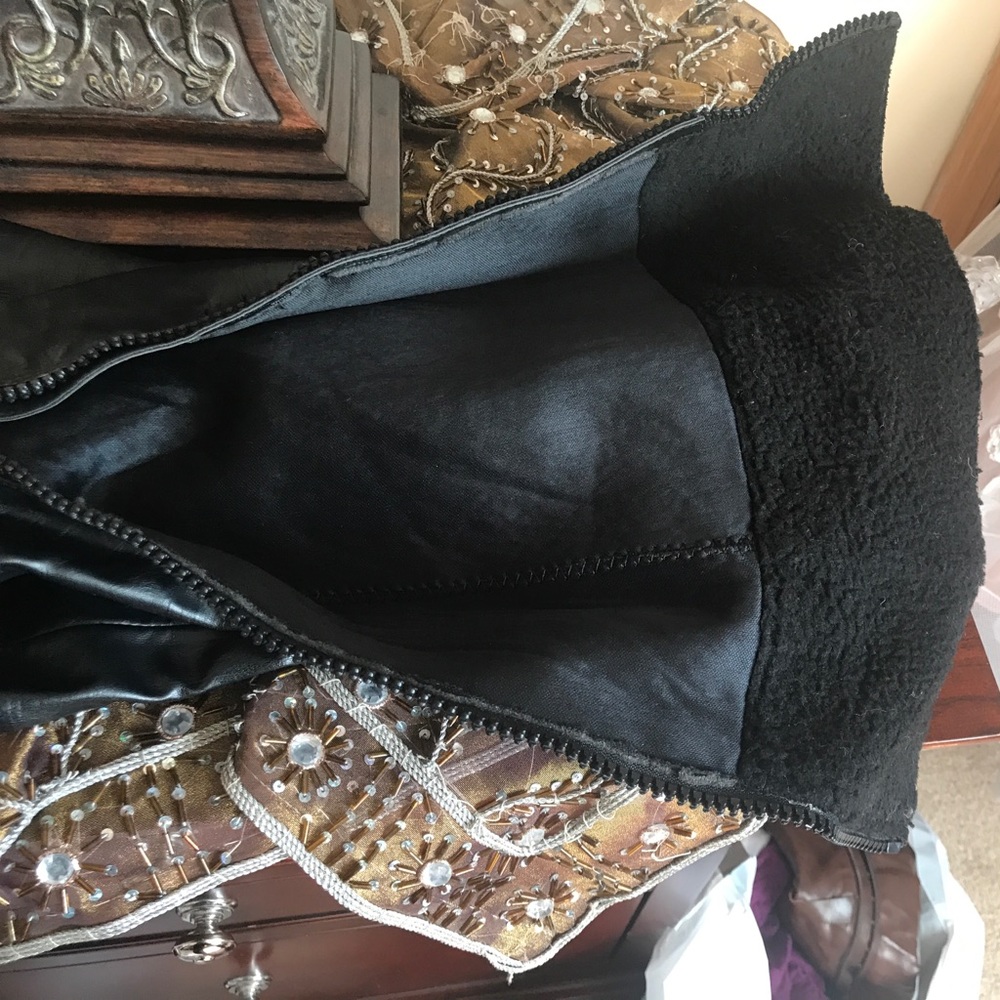 Boots - Picture 5 of 5