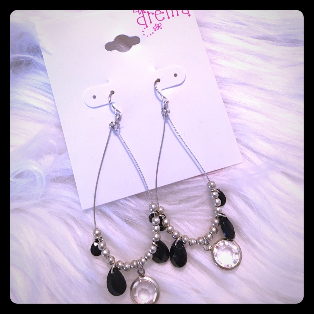 NWT Drema Earrings🌸Must Bundle 3/$18