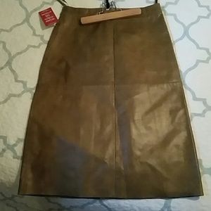 Olive green leather A-line skirt, vintage GAP