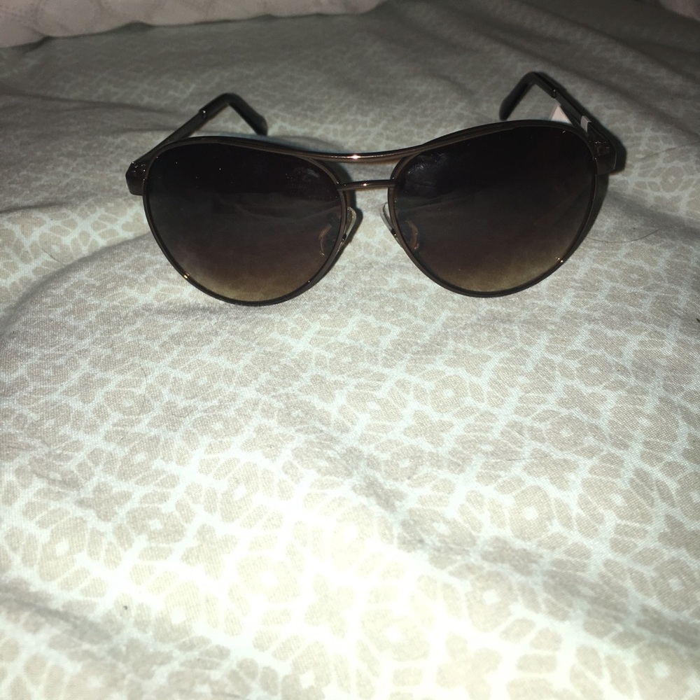 NWT Fossil brown aviator sunglasses