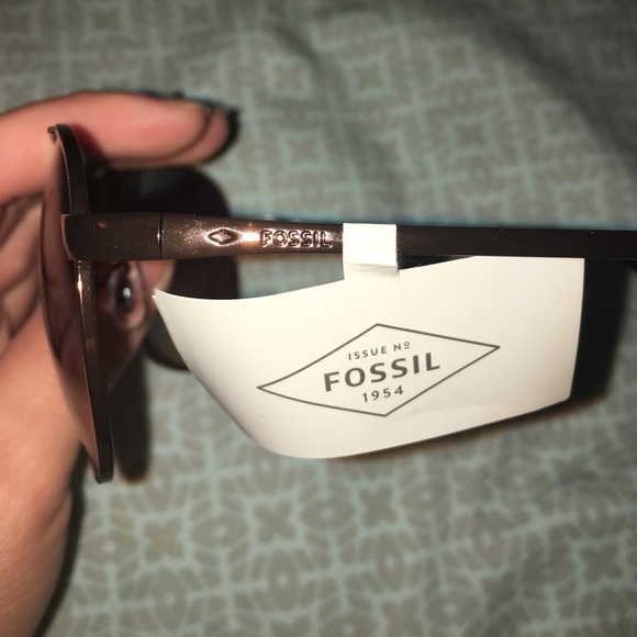 NWT Fossil brown aviator sunglasses - Picture 4 of 6