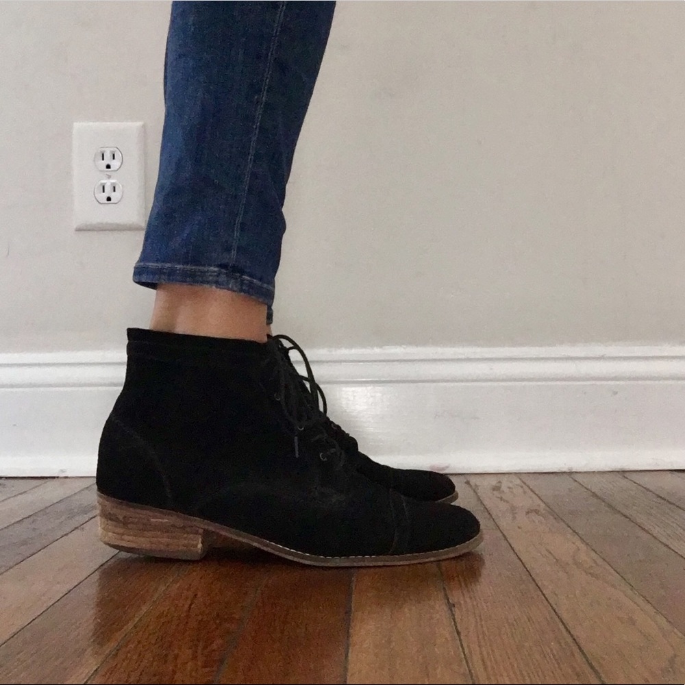 Dolce Vita black ankle lace up boots