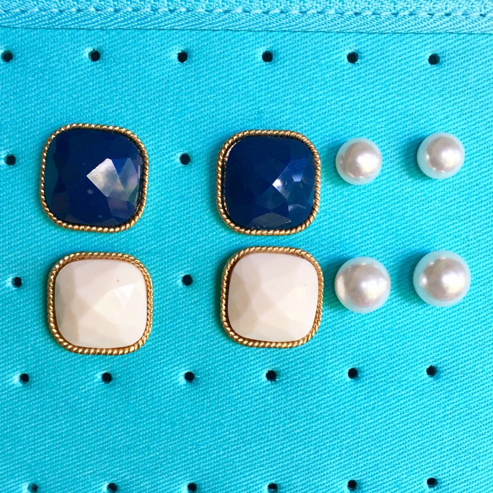 FLASH🍃4 Pearl Gold Blue & White Kate Spade Studs