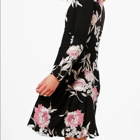 Floral Dress - Picture 3 of 6