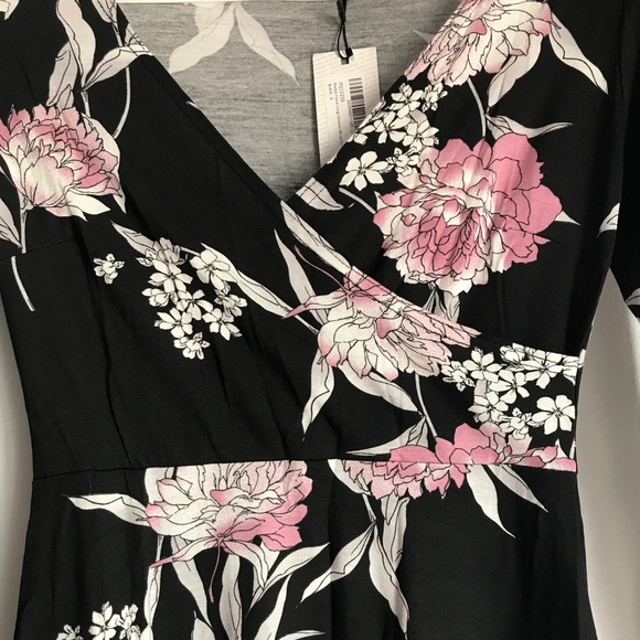 Floral Dress - Picture 5 of 6