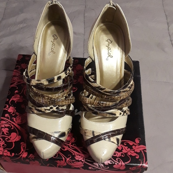 qupid criss cross sandals