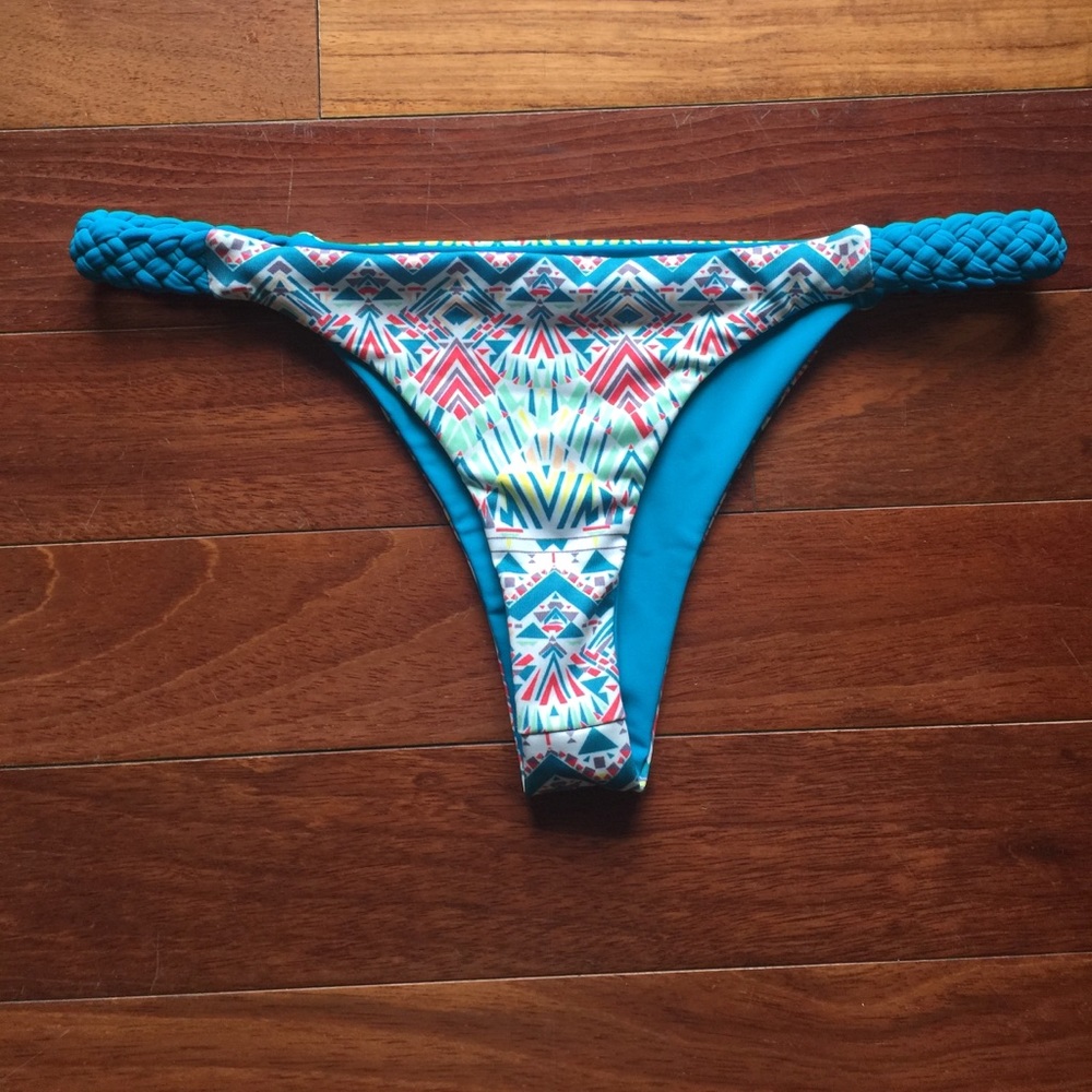Water Glamour bottom