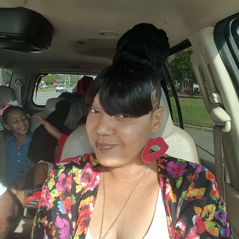 Meet your Posher, Yada