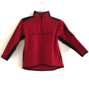 ⚽️OLD NAVY BLACK AND RED FLEECE