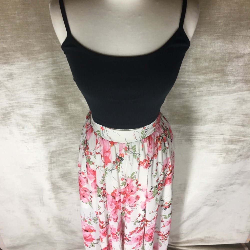 Floral print maxi skirt