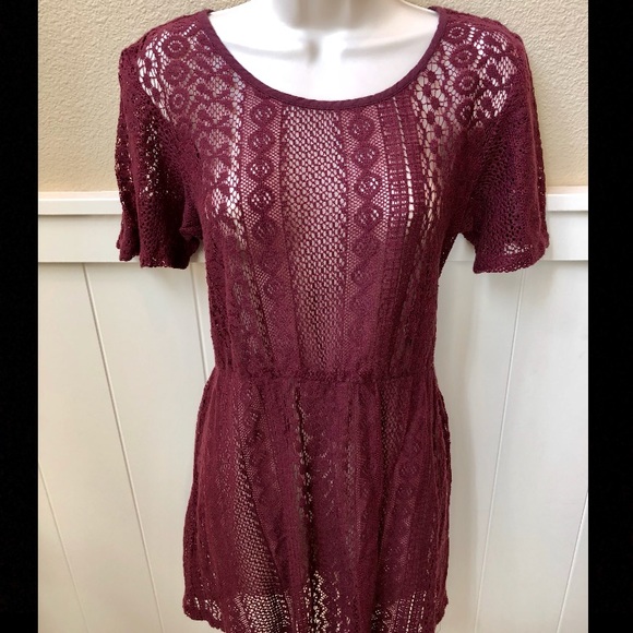 Adorable House of Harlow burgundy lace mini dress - Picture 2 of 5