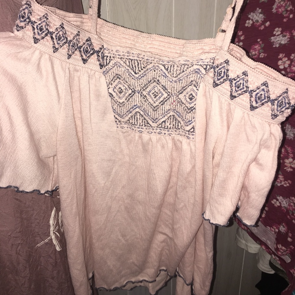 off the shoulder top💗