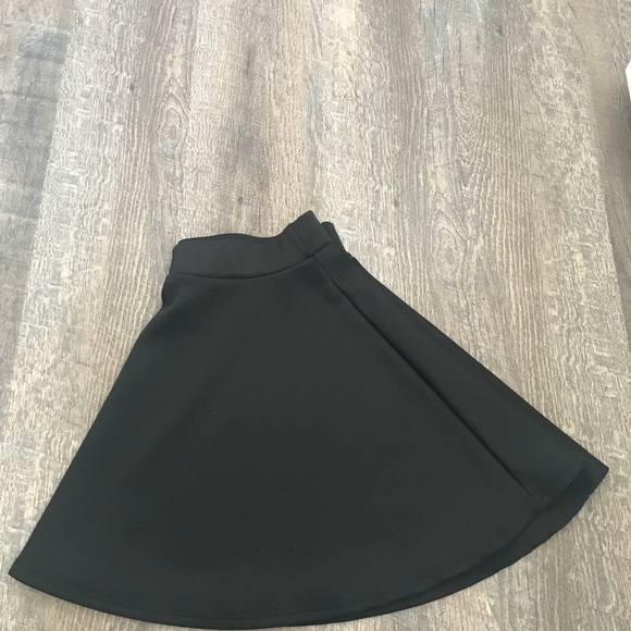 Mini Skirt - Picture 2 of 3