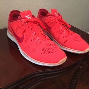 Nike Free TR Fit 5 orange sneaker size 9