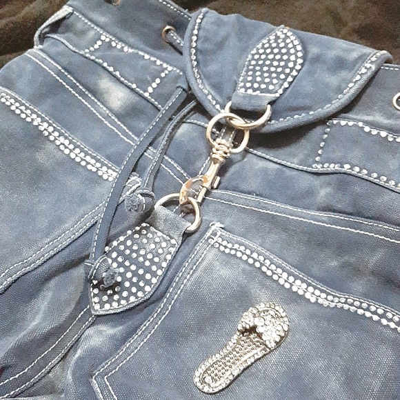 👋🏻 Medium Sized Denim Drawstring Backpack - Picture 2 of 7