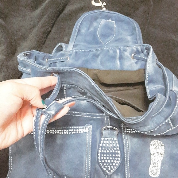 👋🏻 Medium Sized Denim Drawstring Backpack - Picture 4 of 7