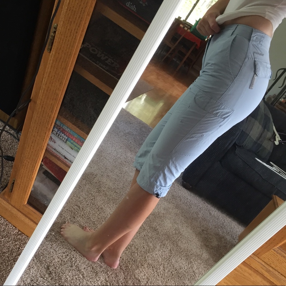 Baby blue Columbia capris