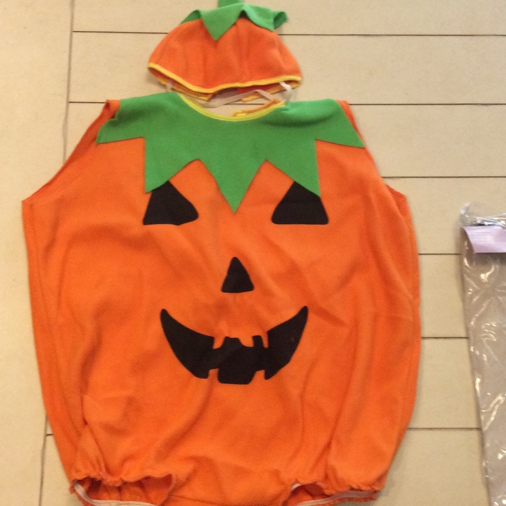 Toddler pumpkin costume