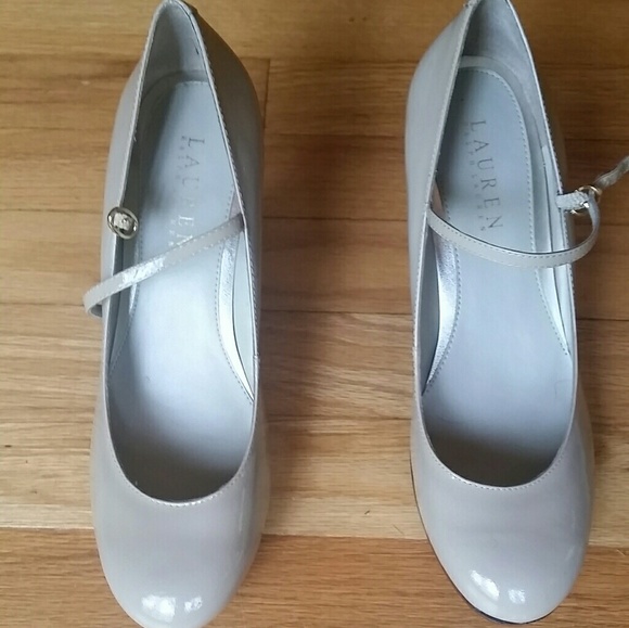 Lauren Ralph Lauren Tan Cream Wedges 6-6.5 - Picture 3 of 8