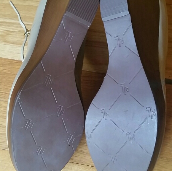 Lauren Ralph Lauren Tan Cream Wedges 6-6.5 - Picture 8 of 8