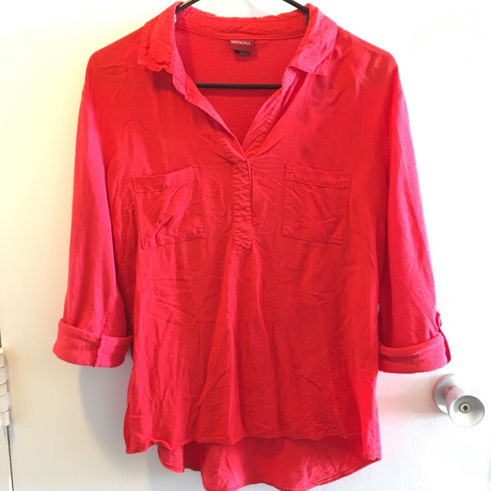 Red 3/4 length sleeve blouse