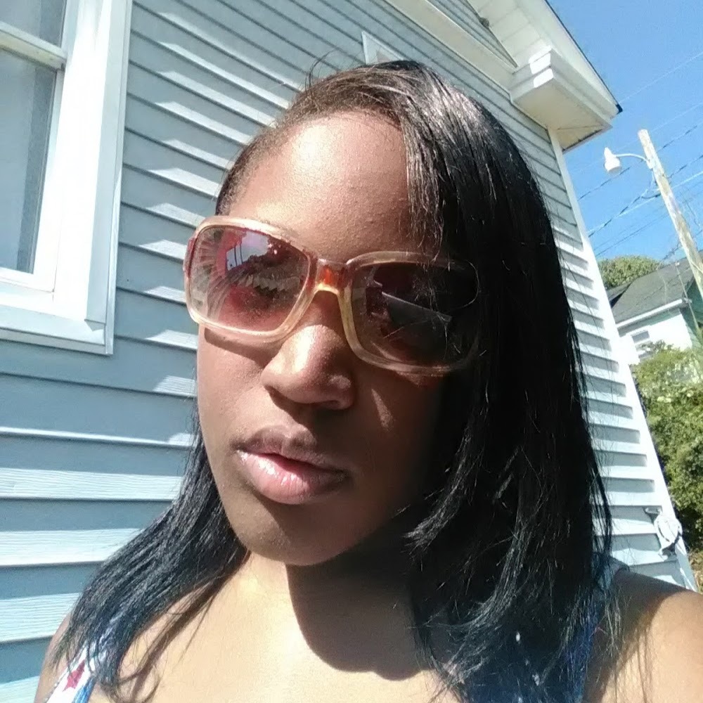 Meet your Posher, Sade