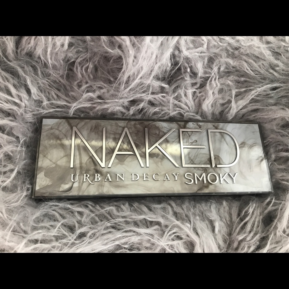 🖤Urban Decay🖤 Naked Smoky Palette