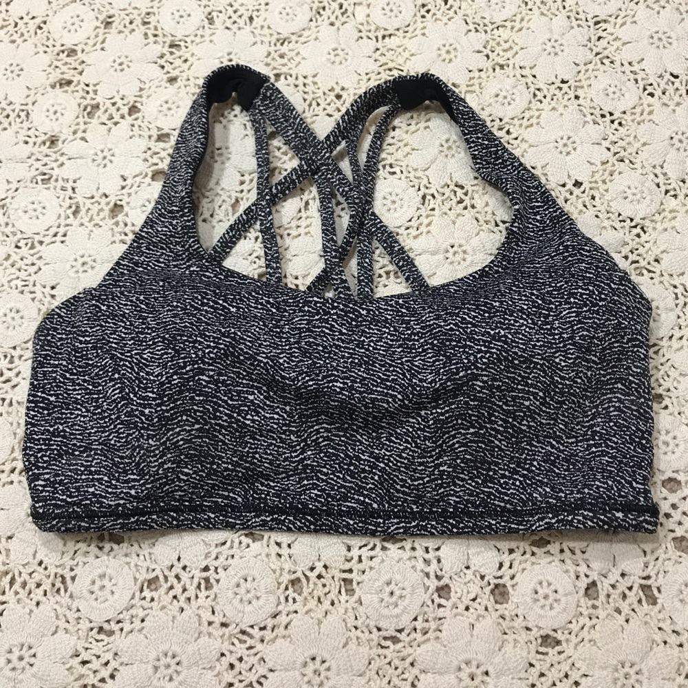 Lululemon sports bra