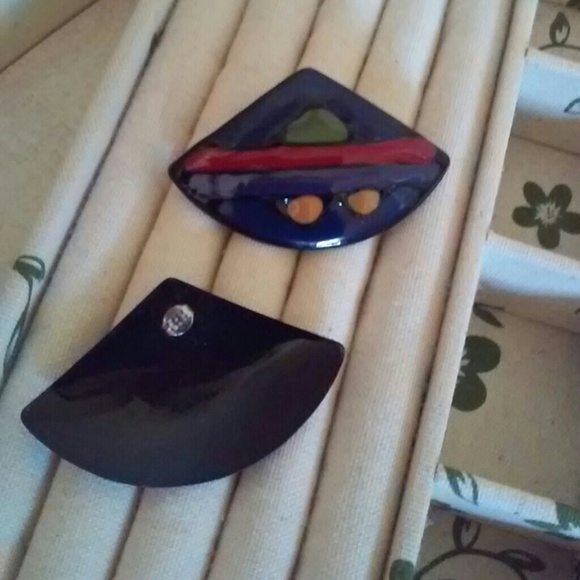 Large Vintage Enamel Pierced Earrings - Picture 2 of 3