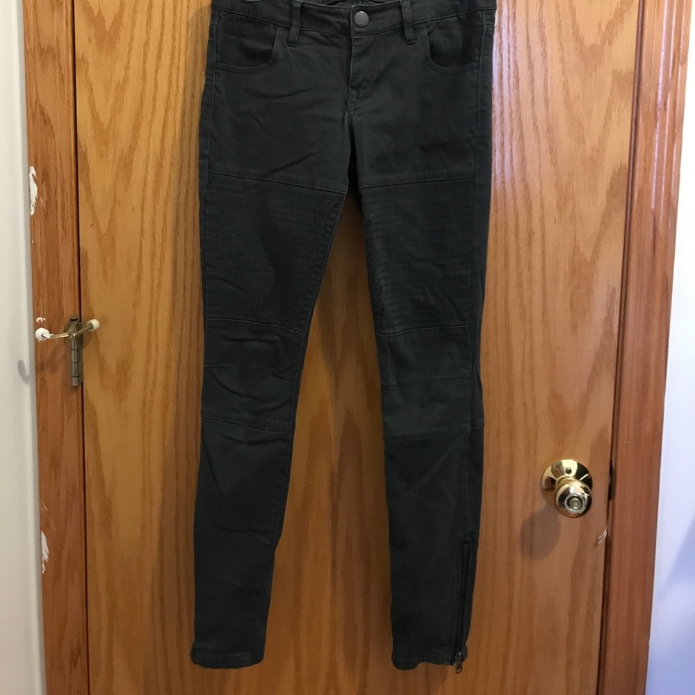 Express size 2 grey ribbed thigh jeans