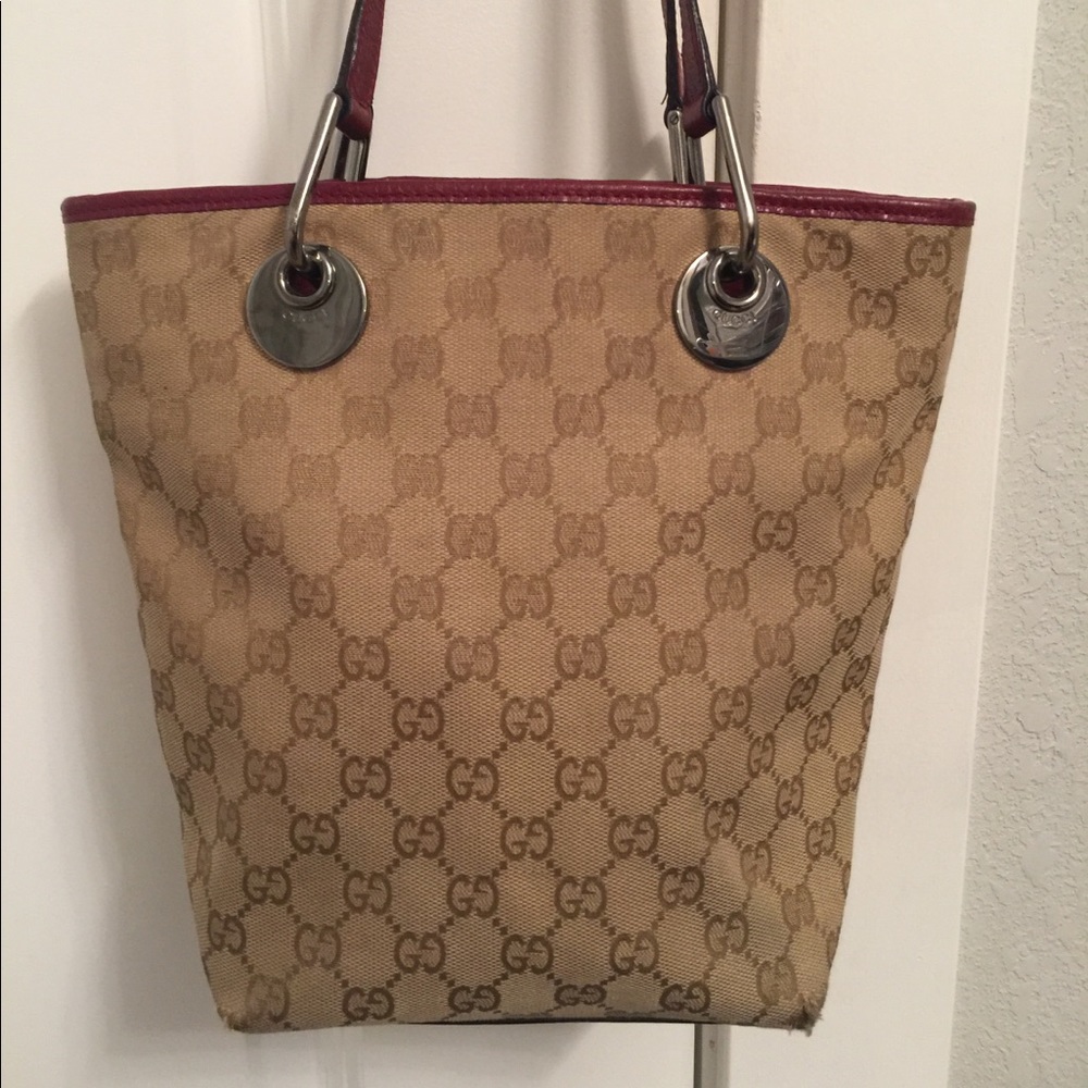 ****SOLD ON ANOTHER SITE****Gucci tote
