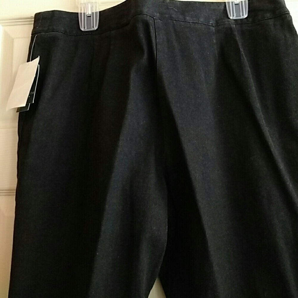 Woman's pants - Picture 4 of 4