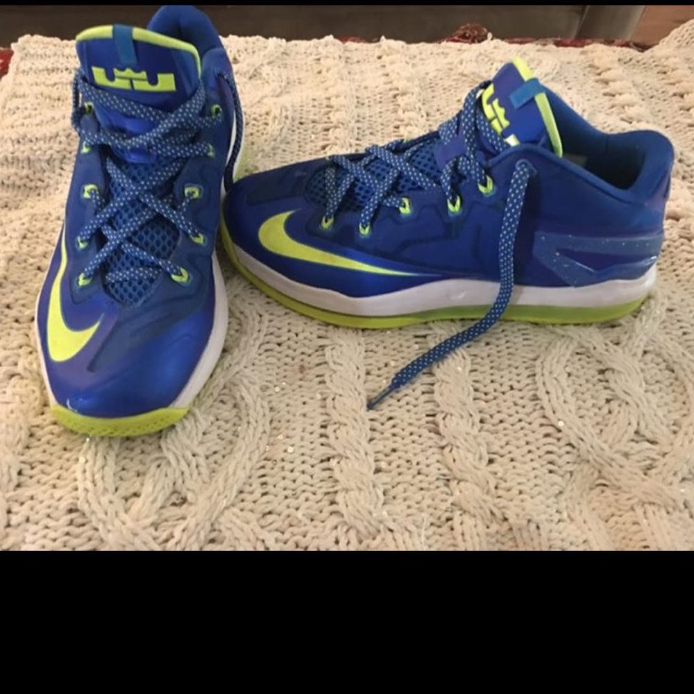 Men's size 9.5 Lebron 9's.
