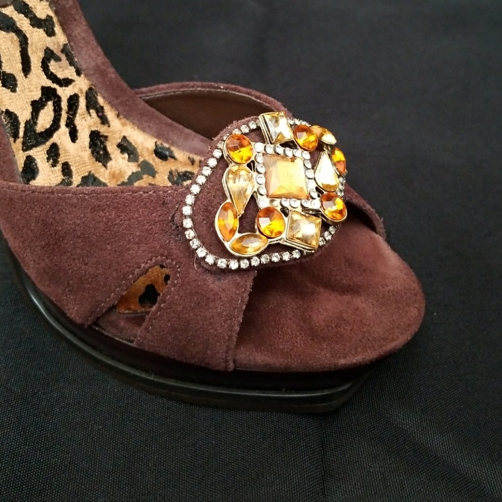 Carlos Santana Brown Heels - Picture 6 of 7
