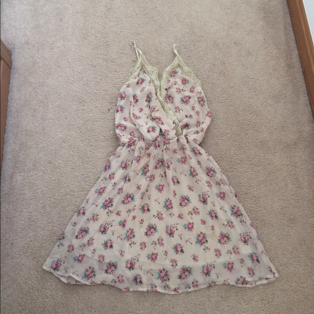 ❌DONATED❌ Floral Wrap Dress