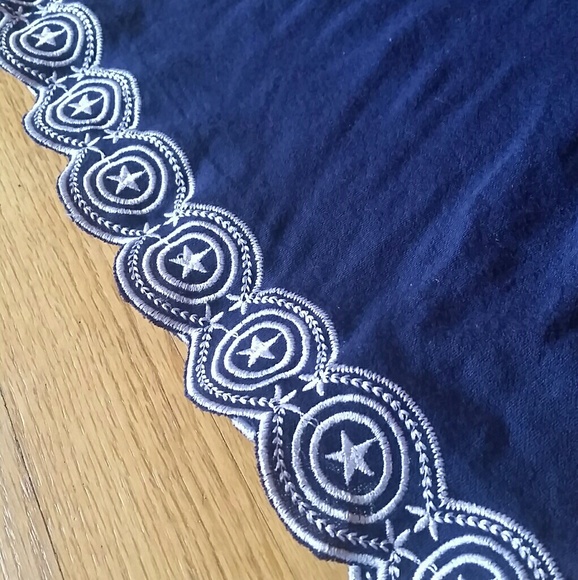 Marvel by her Universe Captain America top - Picture 2 of 4