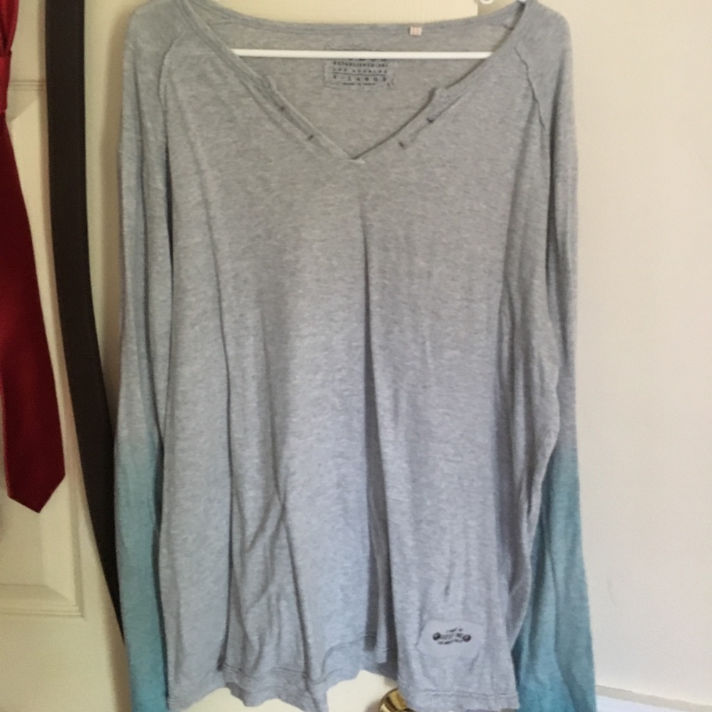 Men's Guess V-neck Long Sleeve Shirt