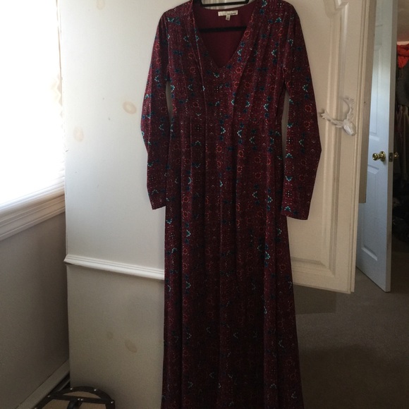 June and Hudson Longsleeve Maxi Dress - Picture 2 of 2