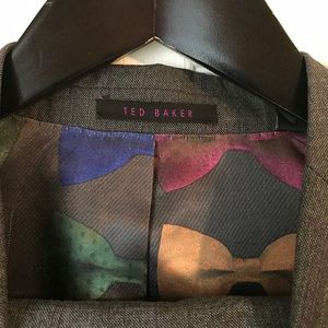 Ted Baker Mens suit 38