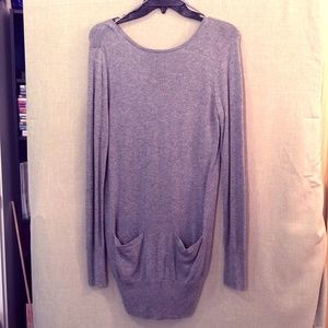 Jennifer Lopez Gray Tunic Sweater 👜🤳🏼