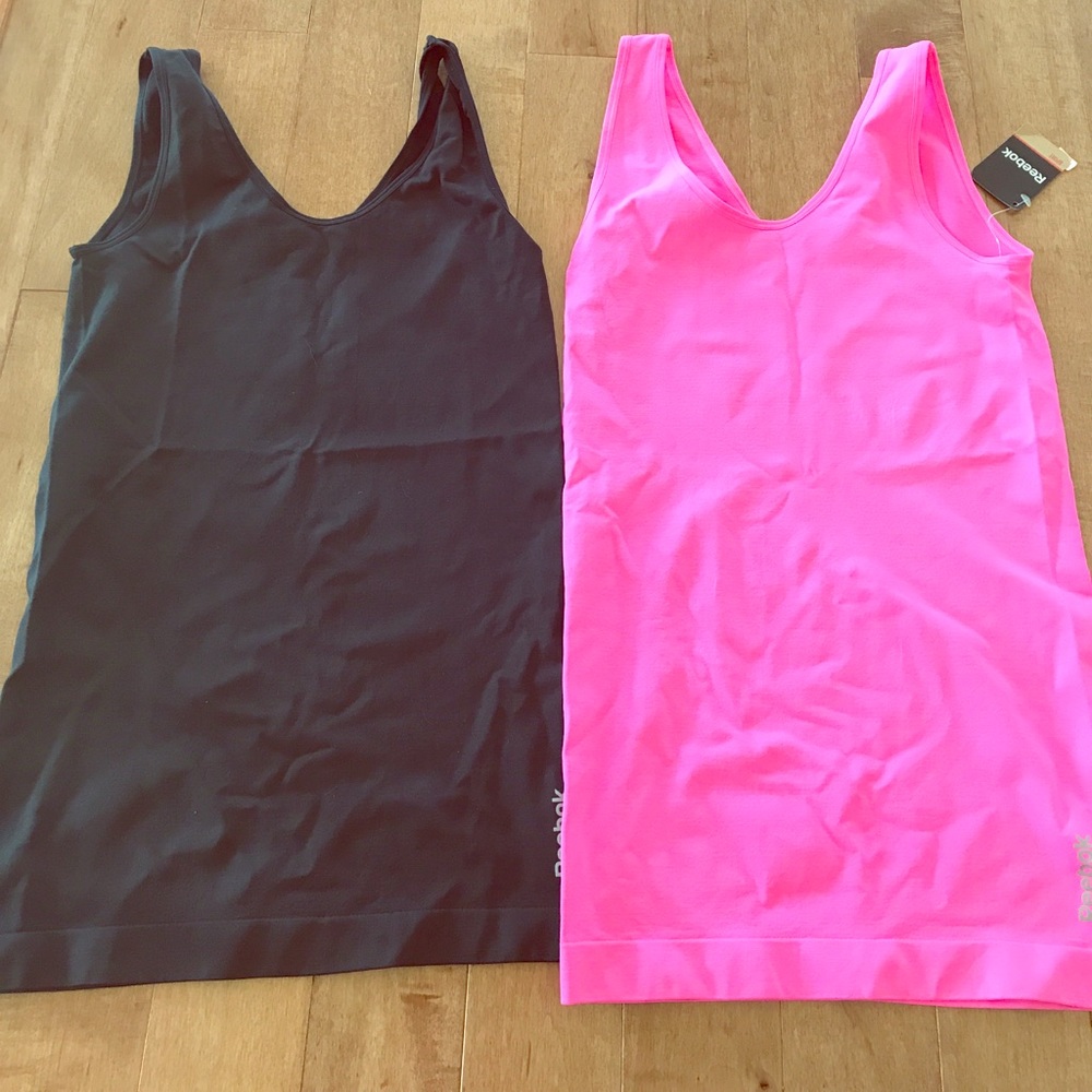 Reebok work out tanks Small