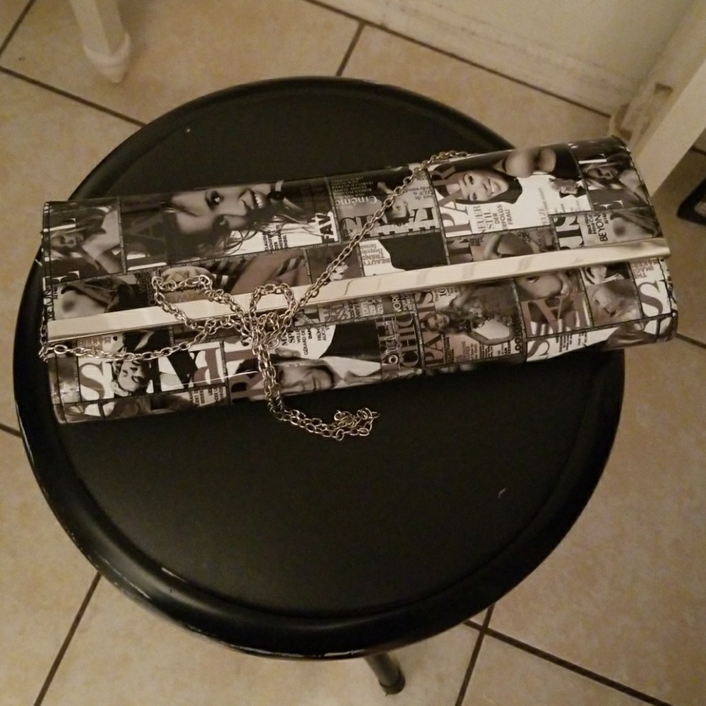 Newspress purse