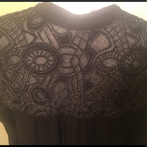 New FREE PEOPLE Embroidered Long Sleeve Top Sz M - Picture 2 of 8