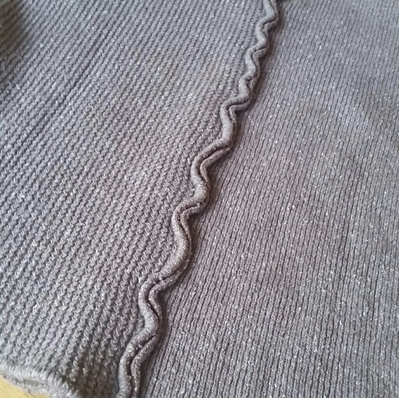 French asymmetrical sweater - Picture 5 of 5