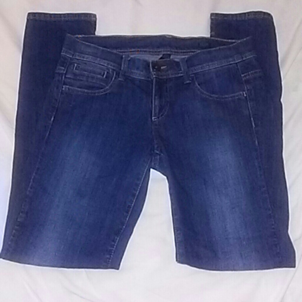 BENETTON SLIM JEANS.  SKINNY fit size 30. EUC