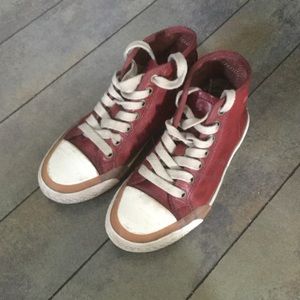 Leather sneakers