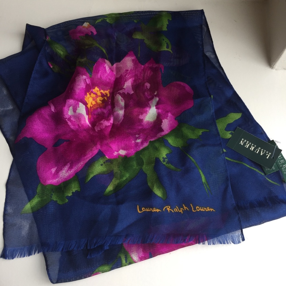 Lauren Ralph Lauren silk scarf new NWT floral rose - Picture 1 of 5